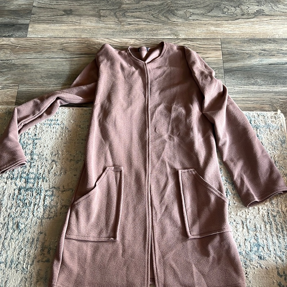 Mid-length cardigan